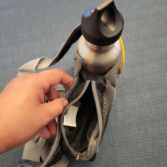 2 water bottle fanny packs - Picture 7 of 7